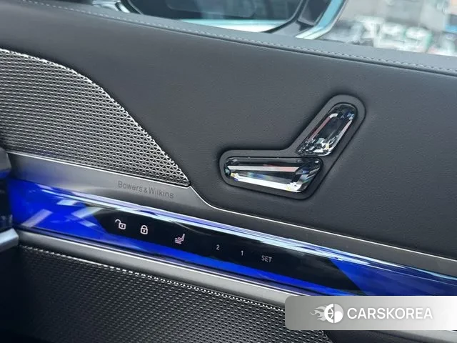 BMW 7 Series (G70) 2025 Белый из Кореи, фото 3