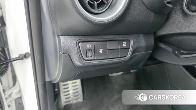 Kia The New K3 2nd generation 2024 Белый из Кореи, фото 3
