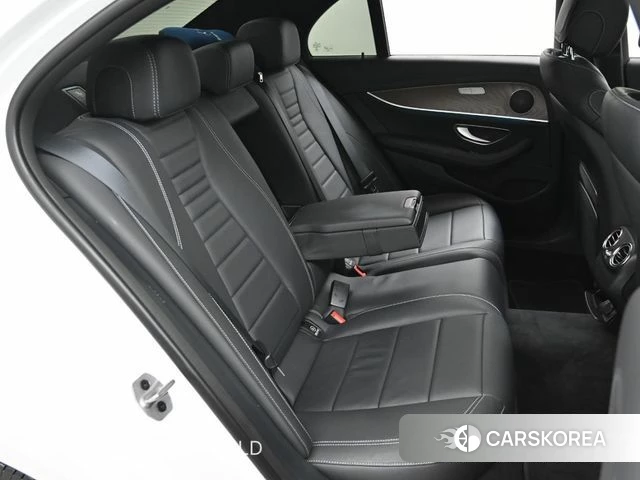 Mercedes-Benz E-Class W213 2020 Белый из Кореи, фото 3