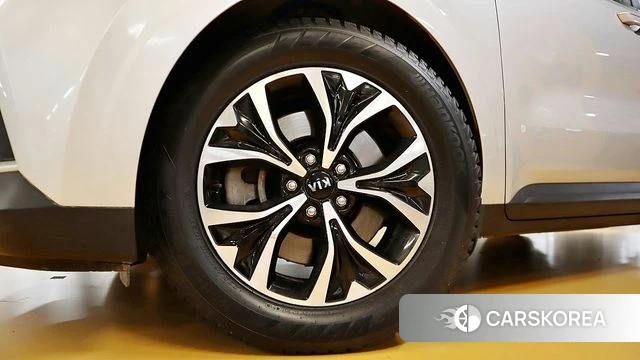 Kia Carnival 4th generation 2020 Серебряный из Кореи, фото 3
