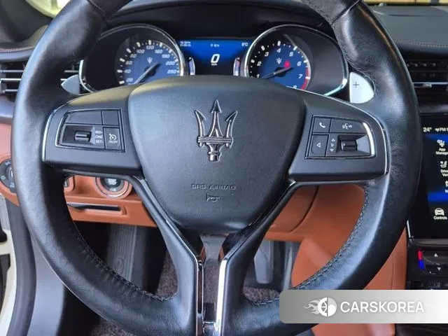 Maserati Quattroporte 2018 Белый из Кореи, фото 3
