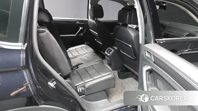 Volkswagen Tiguan second Generation 2020 Черный из Кореи, фото 3