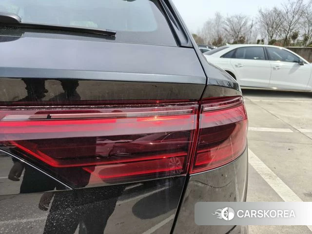 Audi Q8 2025 Черный из Китая, фото 3