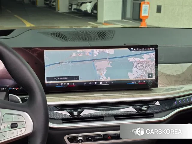 BMW X7 (G07) 2024 Черный двухцветный из Кореи, фото 3