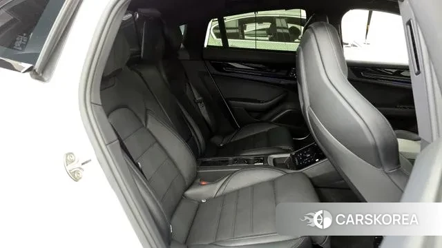 Porsche Panamera (972) 2025 Белый из Кореи, фото 3