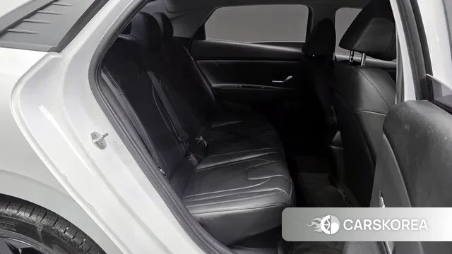 Hyundai Avante Hybrid (CN7) 2021 Белый из Кореи, фото 3