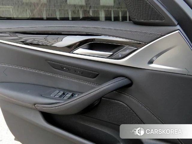 BMW 5 Series (G30) 2021 Черный из Кореи, фото 3