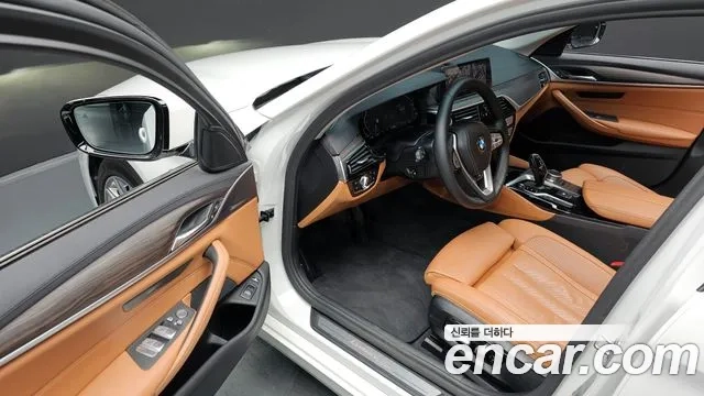 BMW 5 Series (G30) 2020 Белый из Кореи, фото 3