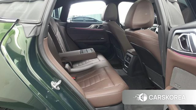 BMW i4 2022 Темно-зеленый из Кореи, фото 3