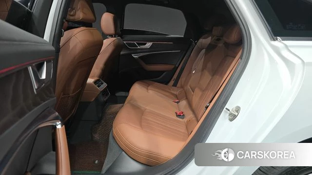 Audi A6 (C8) 2021 Белый из Кореи, фото 3