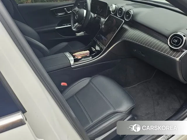 Mercedes-Benz C-Class W206 2024 Белый из Кореи, фото 3