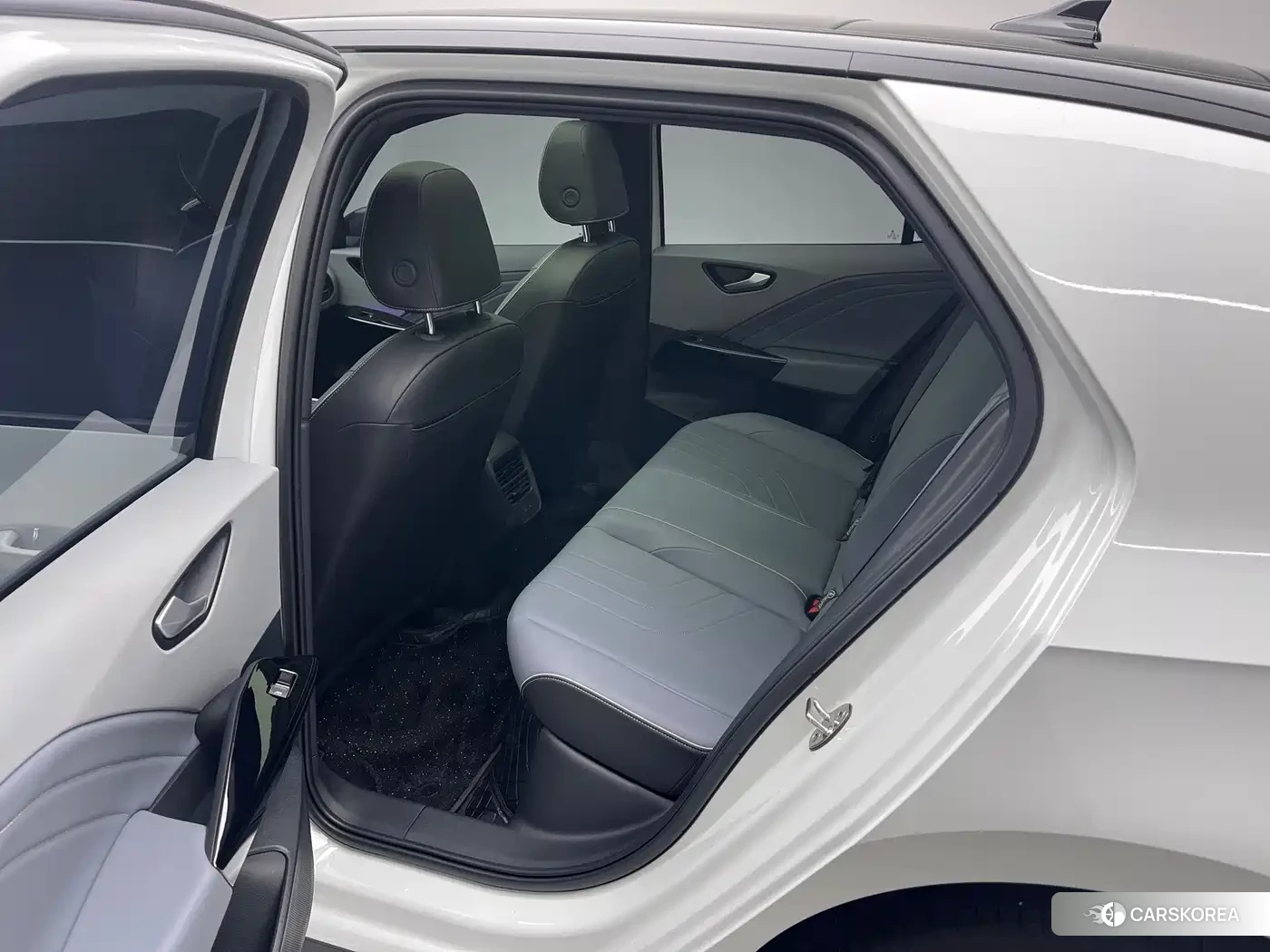 Volkswagen ID.3 2025 Белый из Китая, фото 3