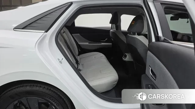 Hyundai Avante (CN7) 2021 Белый из Кореи, фото 3