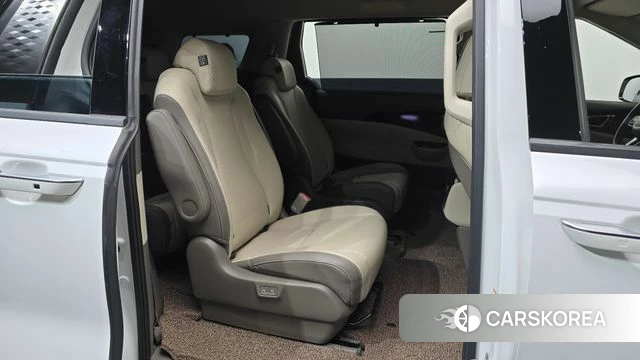 Kia Carnival 4th generation 2023 Белый из Кореи, фото 3