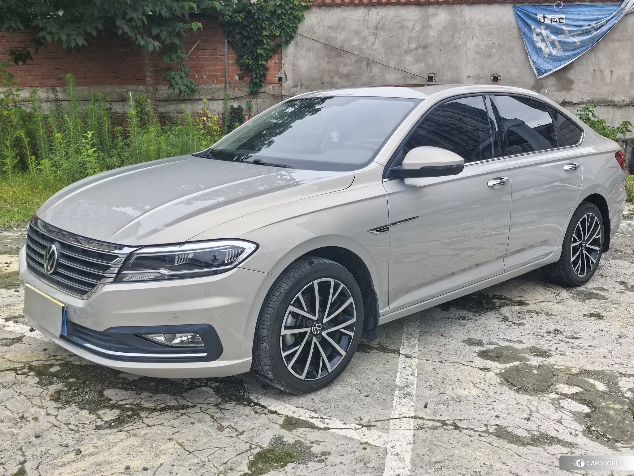 Volkswagen Lavida 2019 Шампань из Китая, фото 3
