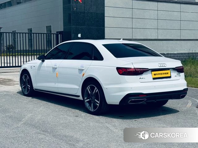 Audi A4L 2023 Белый из Китая, фото 3