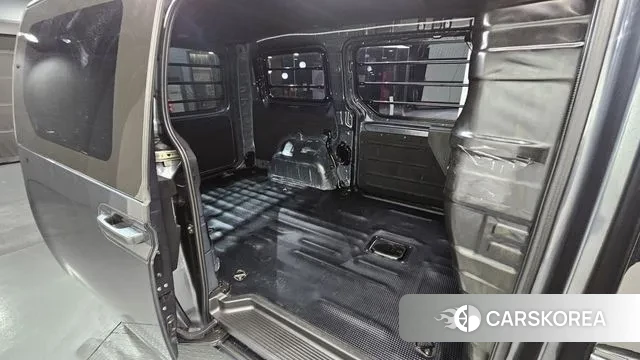 Hyundai Staria 2022 Серый из Кореи, фото 3