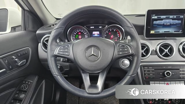 Mercedes-Benz GLA-Class X156 2018 Белый из Кореи, фото 3