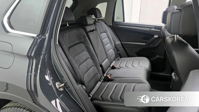 Volkswagen Tiguan second Generation 2022 Серый из Кореи, фото 3