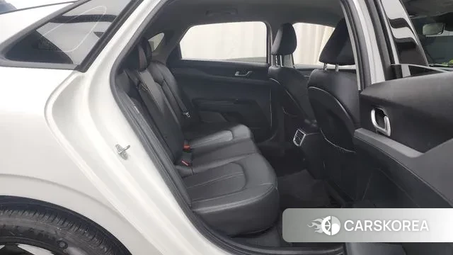 Kia The New K5 3rd generation 2024 Белый из Кореи, фото 3