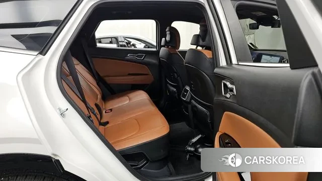 Kia Sportage 5th Generation Hybrid 2024 Белый из Кореи, фото 3