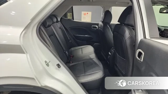 Hyundai Venue 2023 Белый из Кореи, фото 3