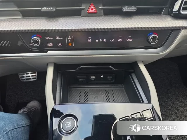 Kia Sportage 5th Generation 2023 Белый из Кореи, фото 3