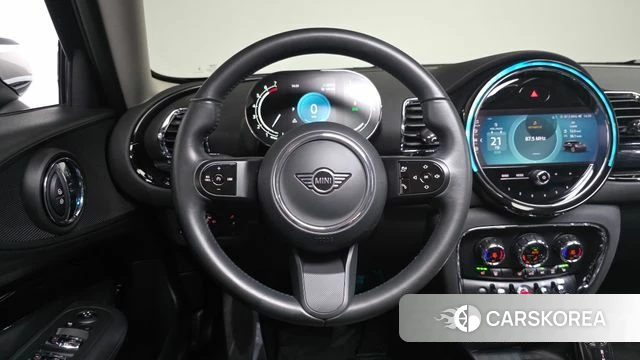 Mini Cooper Clubman 2023 Черный из Кореи, фото 3