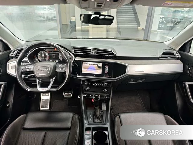 Audi Q3 Sportback 2023 Темно-серый из Китая, фото 3