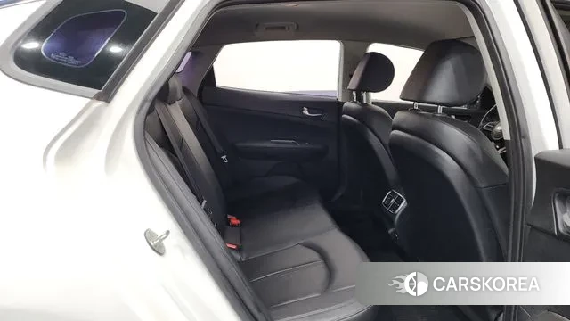 Kia The New K5 2nd generation 2018 Белый из Кореи, фото 3