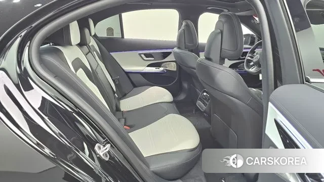 Mercedes-Benz E-Class W214 2025 Черный из Кореи, фото 3