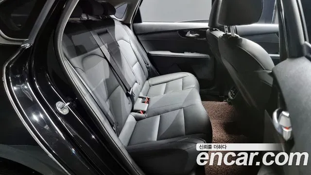 Kia Come New K3 id 2507479 из Кореи 3