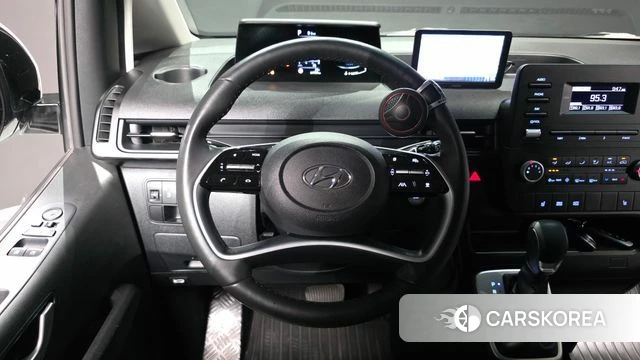 Hyundai Staria 2023 Белый из Кореи, фото 3