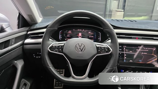 Volkswagen Arteon 2023 Черный из Кореи, фото 3