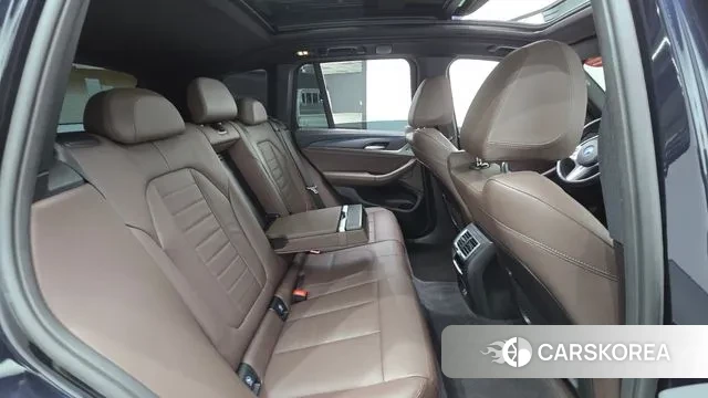 BMW iX3 2024 Черный из Кореи, фото 3