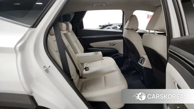 Hyundai Tucson Hybrid (NX4) 2021 Белый из Кореи, фото 3