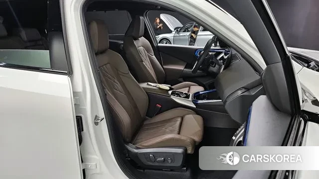 BMW X3 (G45) 2024 Белый из Кореи, фото 3