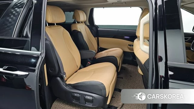 Kia Carnival 4th generation 2023 Черный из Кореи, фото 3