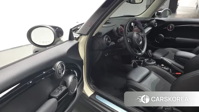 Mini Cooper 2020 Жемчужный цвет из Кореи, фото 3