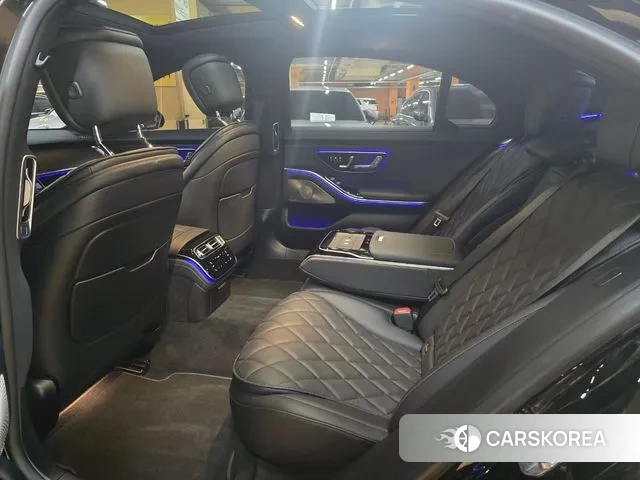 Mercedes-Benz S-Class W223 2024 Черный из Кореи, фото 3