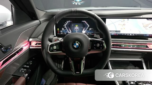 BMW 7 Series (G70) 2025 Серебристо-серый из Кореи, фото 3