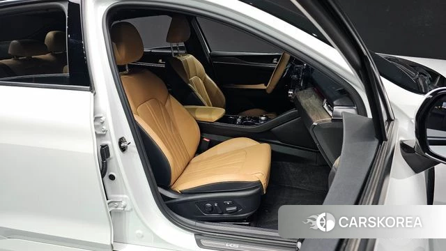 Kia K5 3rd generation 2022 Белый из Кореи, фото 3