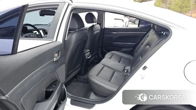 Hyundai Avante AD 2018 Белый из Кореи, фото 3