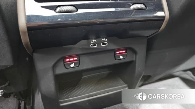 BMW 5 Series (G60) 2024 Белый из Кореи, фото 3