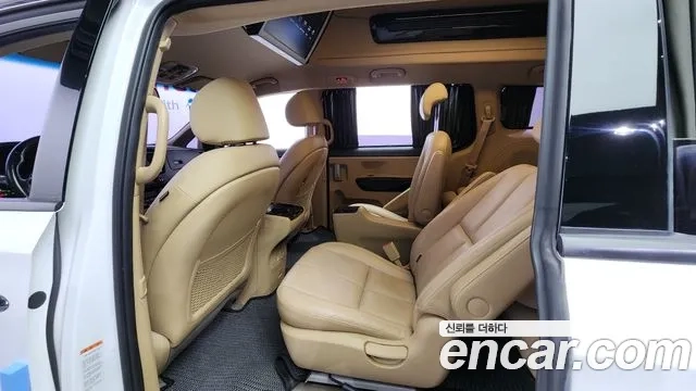 Kia The New Carnival 2018 Белый из Кореи, фото 3