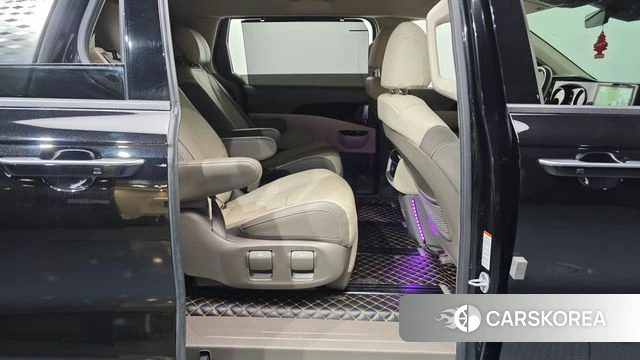 Kia Carnival 4th generation 2022 Черный из Кореи, фото 3