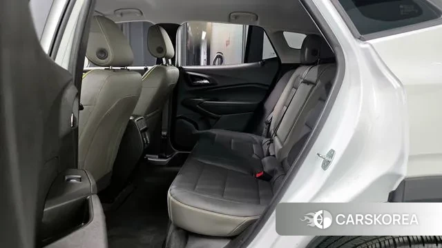 Chevrolet (GM Daewoo) Trax Crossover 2023 Белый из Кореи, фото 3