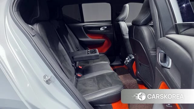 Volvo XC40 2021 Белый из Кореи, фото 3