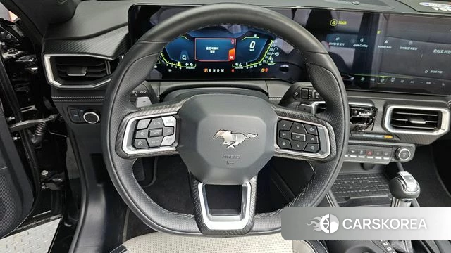 Ford Mustang 7th Generation 2024 Черный из Кореи, фото 3