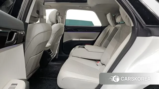 Hyundai Grandeur (GN7) 2023 Белый из Кореи, фото 3